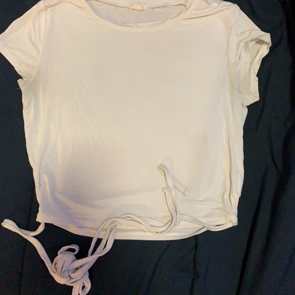 White garage croptop strappy - Picture 2 of 2